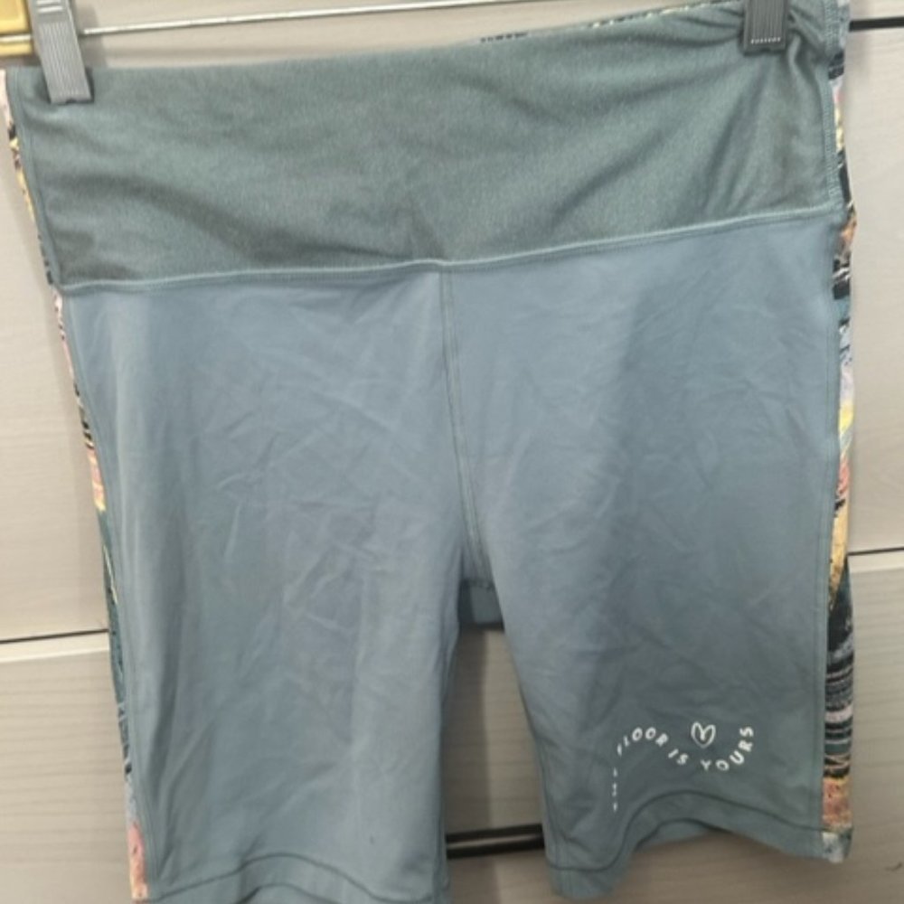 Athleta Simone Bile Shorts